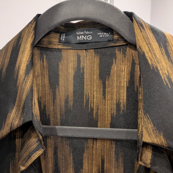 Mango Satin Print Shirt like New - Picture 7 of 9